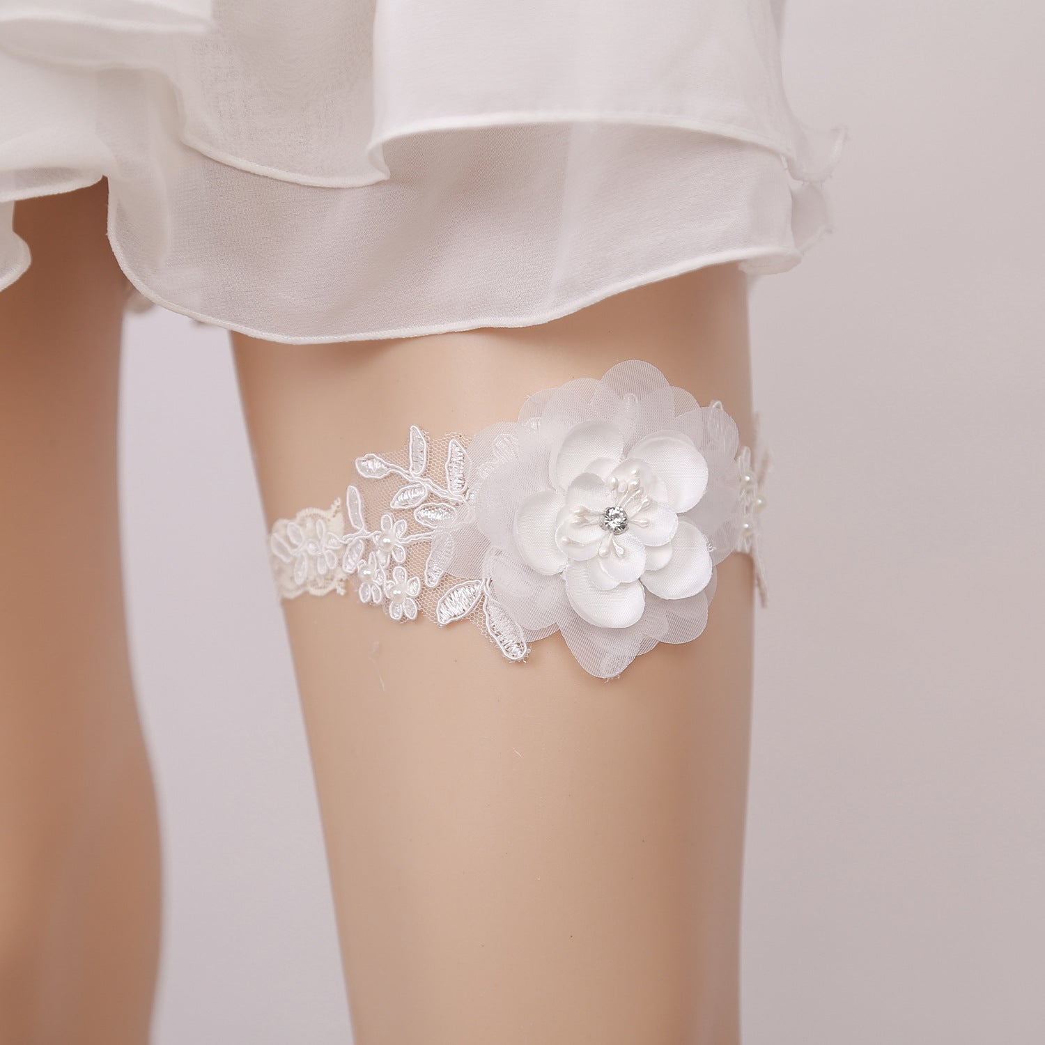 Bridal garter rhinestone flower wedding accessories