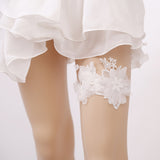 Bride flower garter wedding accessories