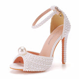 Elegant pearl high-heeled bridal wedding shoes